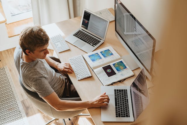 Managing Your Time When Working From Home