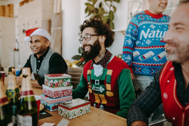 Supporting Employees During the Holiday Season